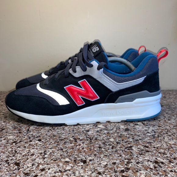 Don’t wear and I’m looking to sell them - Picture 1 of 7